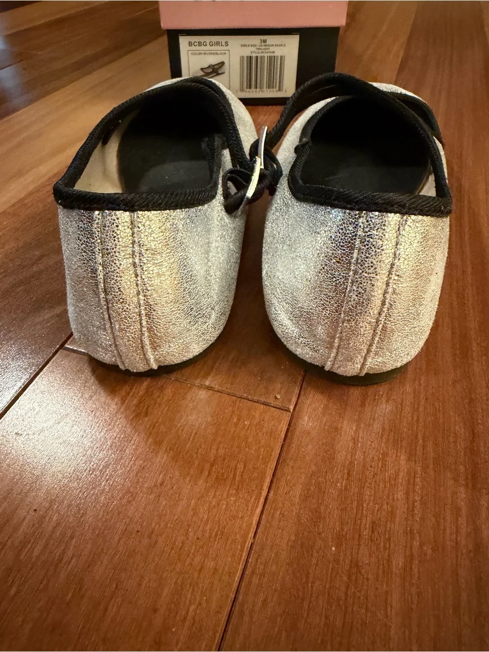 BCBG Silver Glitter/Black Mary Jane Flats With Box Girls Sz 3 - Like New!